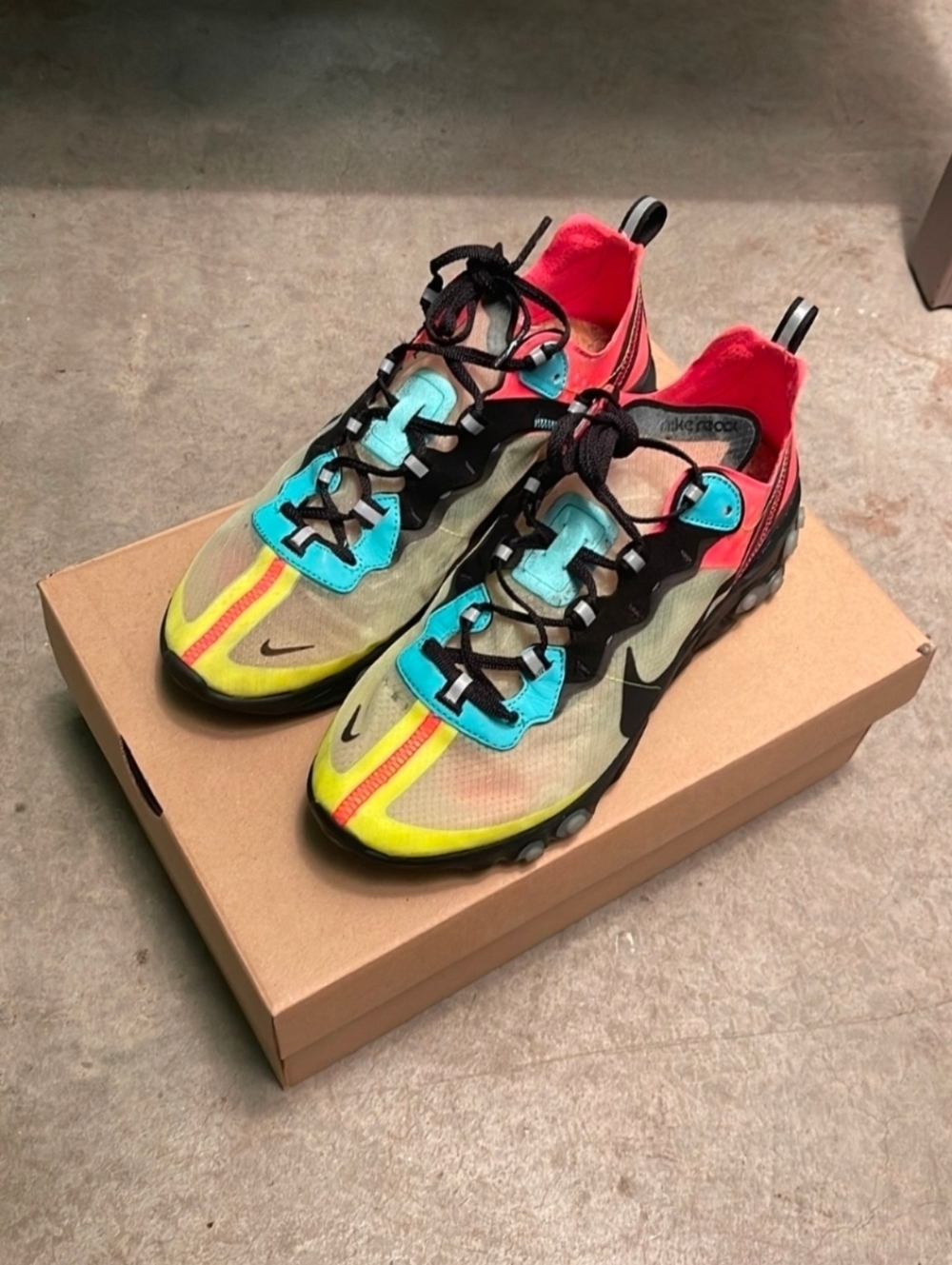 Nike React Size 9.5 Mens Colorful Athletic Sneakers